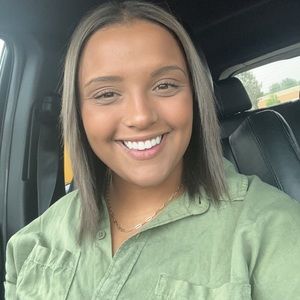 Meet your Posher, Leah